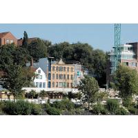 616_7050 Blick zum Elbufer bei Hamburg Altona - historische Architektur an der Grossen Elbstrasse. | Grosse Elbstrasse - Bilder vom Altonaer Hafenrand.